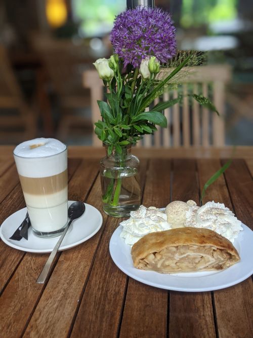Apfelstrudel