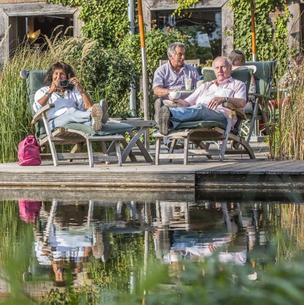 gemütlich am Teich entspannen