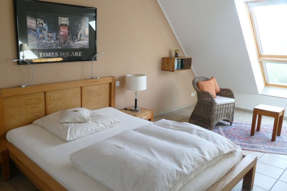 Panoramazimmer mit Doppelbett